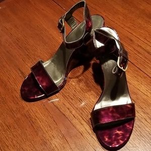 Stuart Weitzman Animal Print Wedge Sandal sz 11M